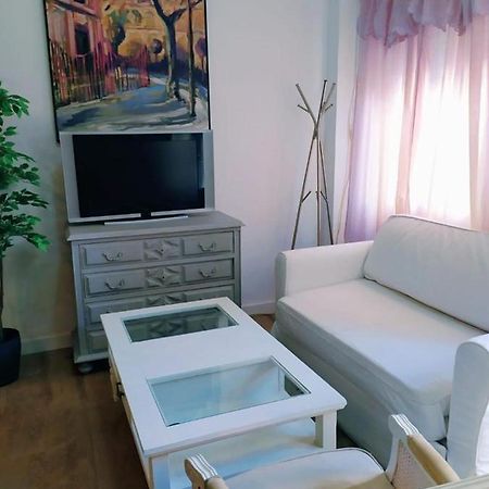 Aparthome Jupiter Centro-Nervion Seville Exterior photo